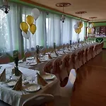 休伯特诺夫匝姆吉酒店 Nové Zámky