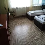 Hubert Hotel 3*