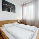 休伯特诺夫匝姆吉酒店 酒店 Nové Zámky