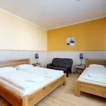 Hubert 3* Nové Zámky