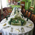 休伯特诺夫匝姆吉酒店 酒店 Nové Zámky