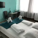 Hubert Hotel Nové Zámky