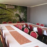 休伯特诺夫匝姆吉酒店 Nové Zámky