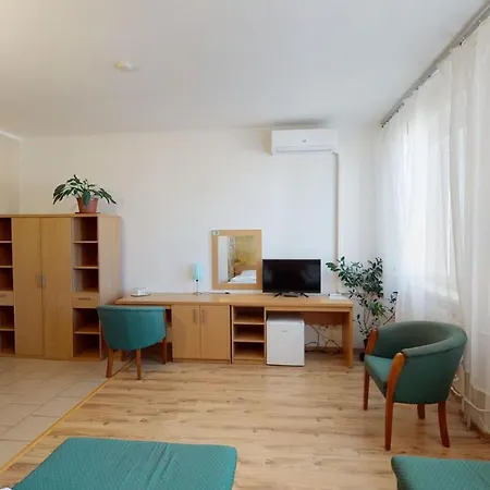 Hubert Hotel Nové Zámky