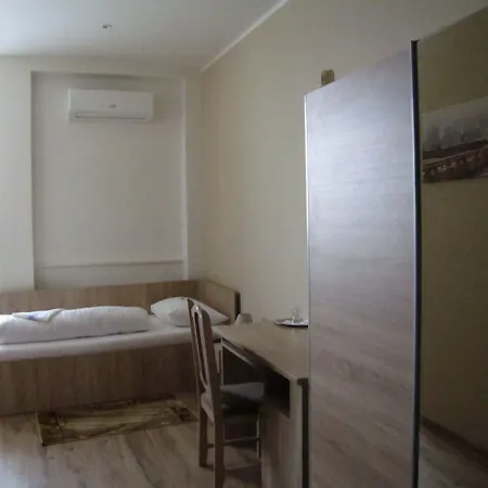 Hubert 3* Nové Zámky