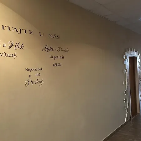 Hubert 3* Nové Zámky