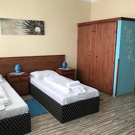 Hubert Hotel Nové Zámky