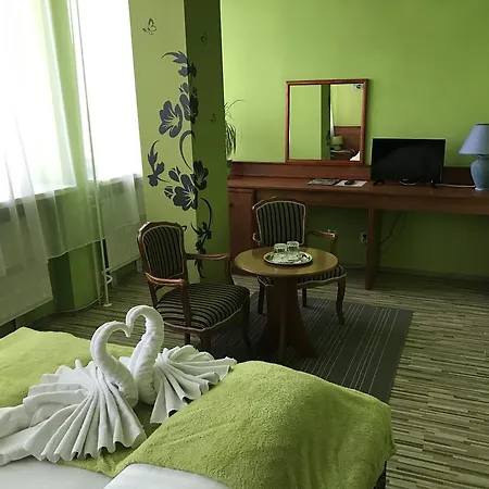 Hubert 3* Nové Zámky