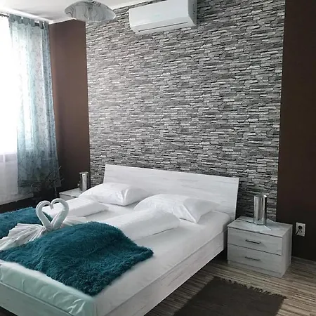 Hubert Hotel