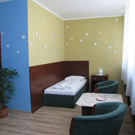 Hubert Hotel Nové Zámky