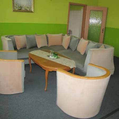 Hubert Hotel Nové Zámky