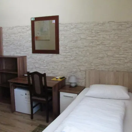 Hubert Hotel Nové Zámky